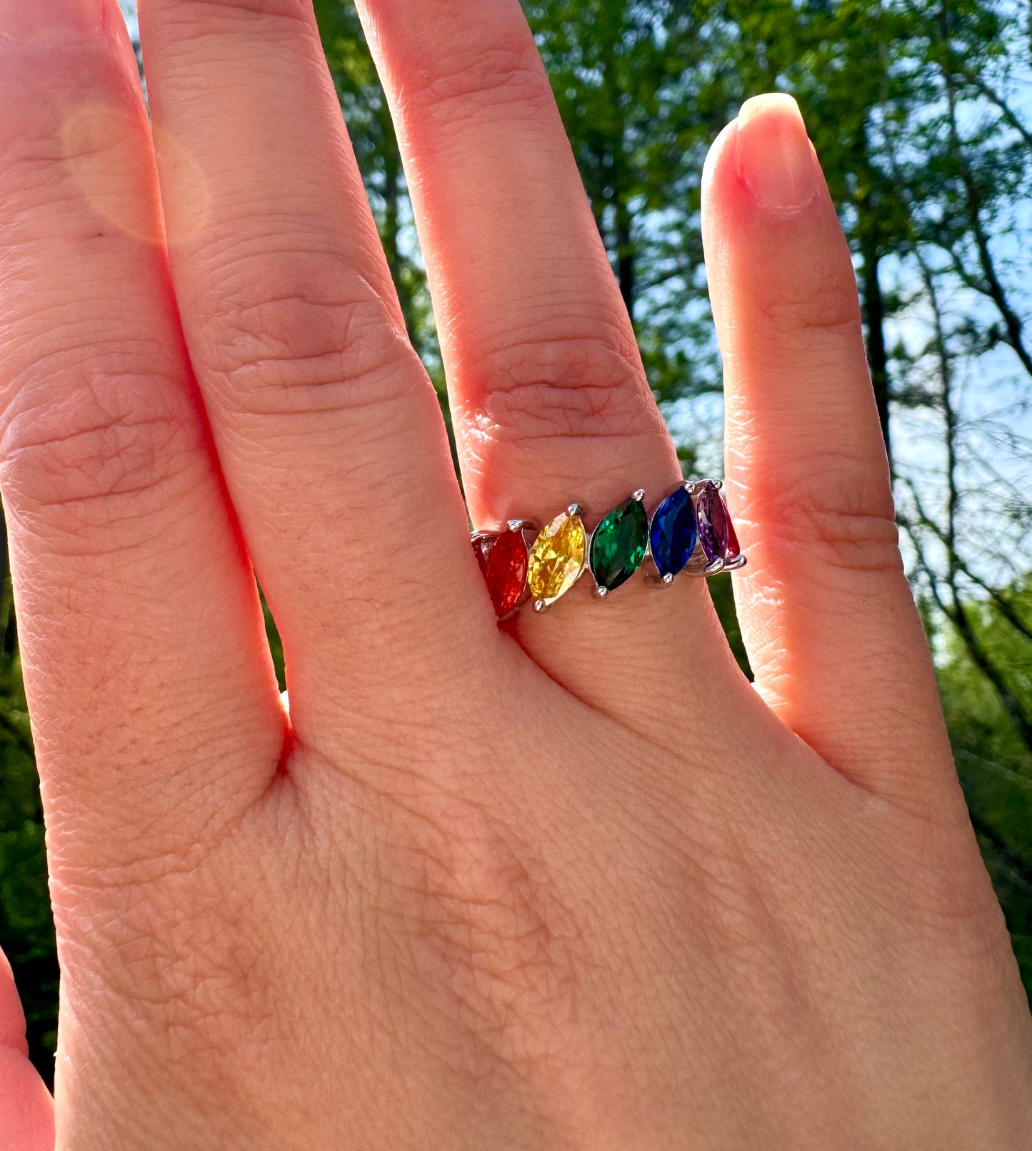 Colorful ring